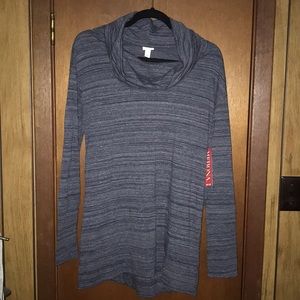 Long sleeve, scoop neck tunic!